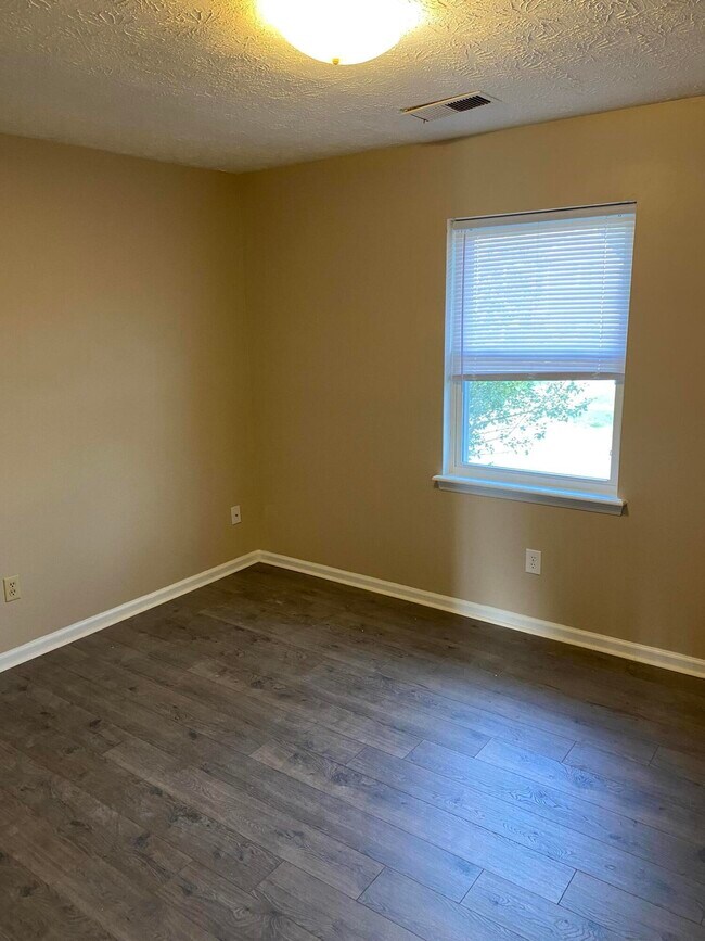 Building Photo - 3713 Hacker Ct