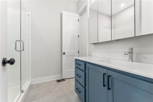 Building Photo - 1272 Longreen Ter NW