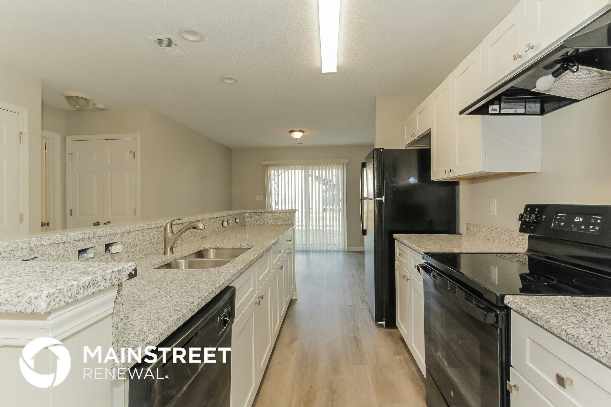 Building Photo - 136 Sterling Terrace Dr