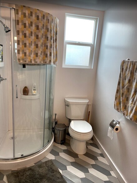 Building Photo - 3344 Virginia Ave