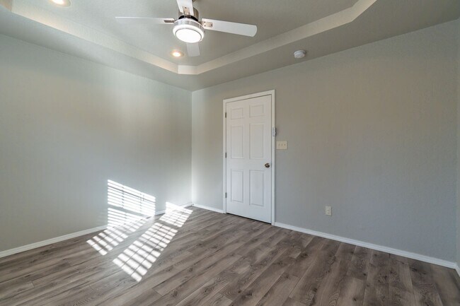 Building Photo - Gorgeous 3 Bedroom 2 Bathroom Home in Fort Smith