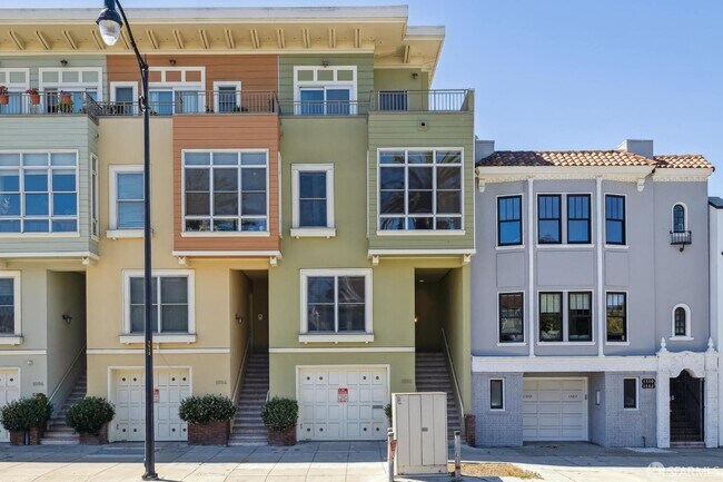 Primary Photo - 1592 Dolores St
