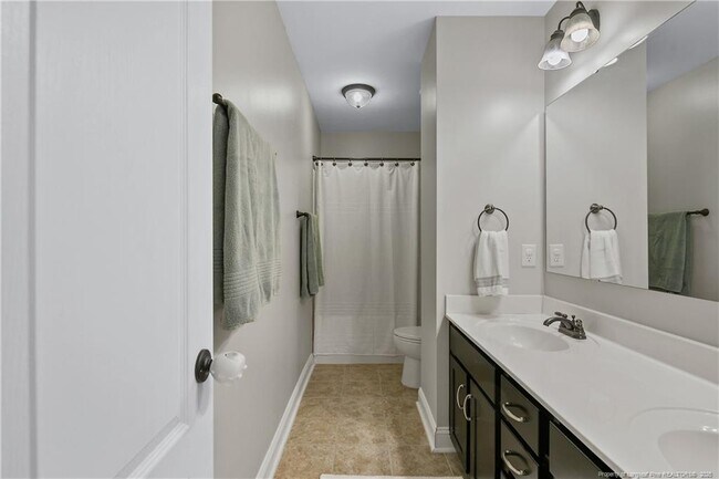 Building Photo - 852 Micahs Way N