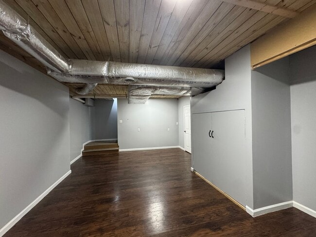 Building Photo - 2587 Elkmont Dr
