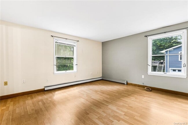 Building Photo - 19 Raker Rd