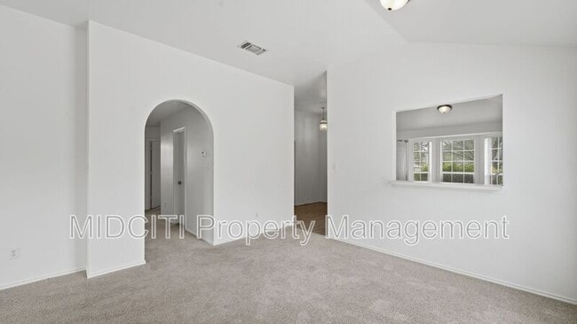 Building Photo - 137 Jerry Lees Trail