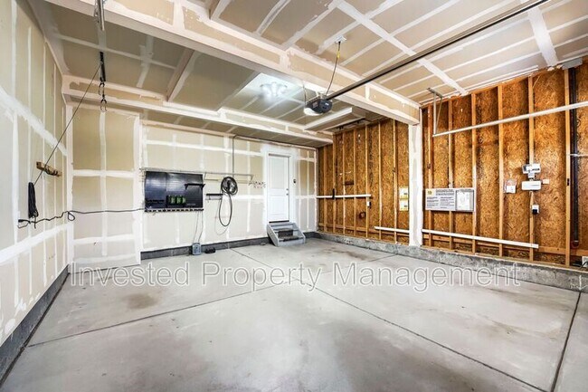 Building Photo - 6181 N Malaya St