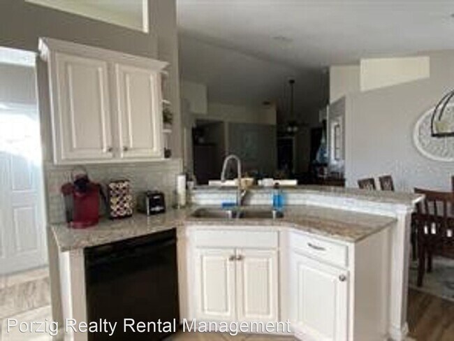 Building Photo - 4 br, 2 bath House - 1528 Fox Glen Drive