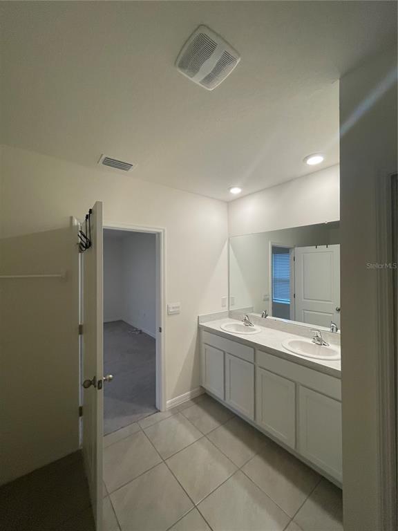 Building Photo - 33952 Jasper Stone Dr
