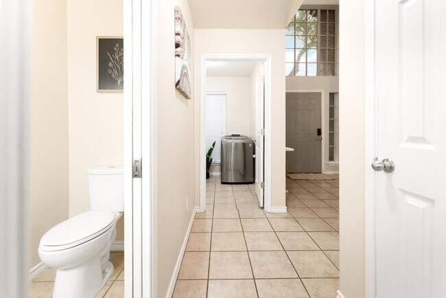 Building Photo - 7418 Lake Livingston Dr