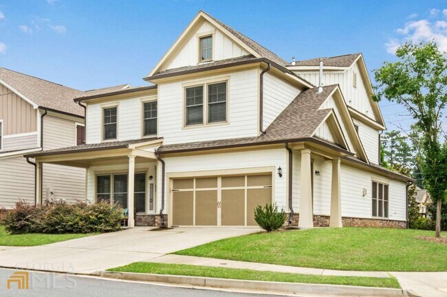 Building Photo - 600 Thornhill Ln