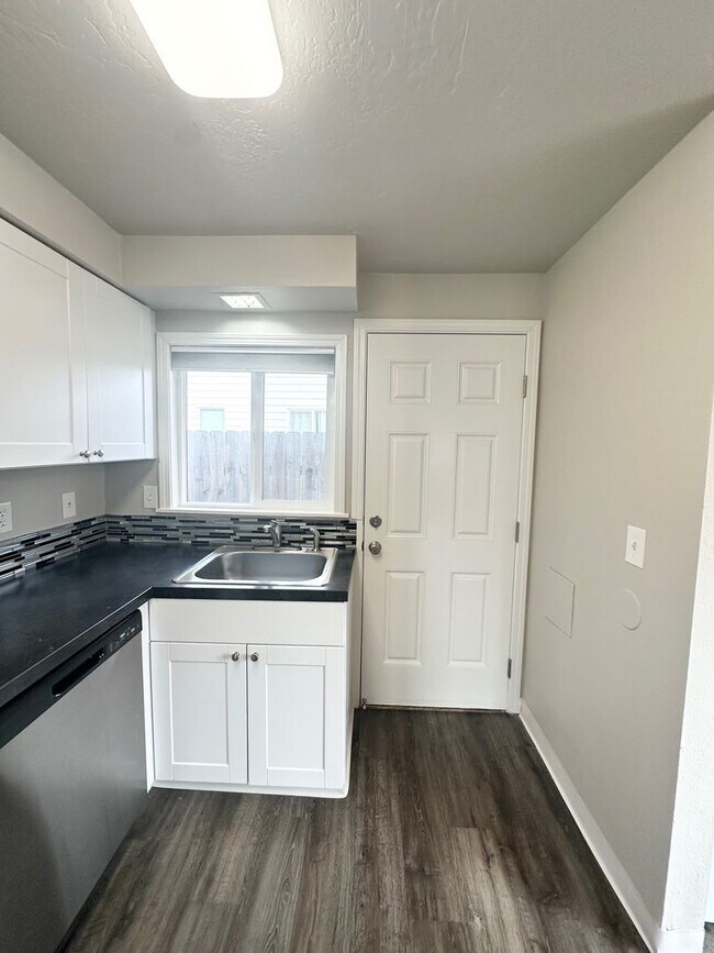 Building Photo - 211 N Indiana Ave