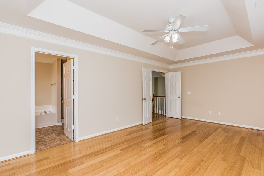 Building Photo - 169 Weatherstone Dr