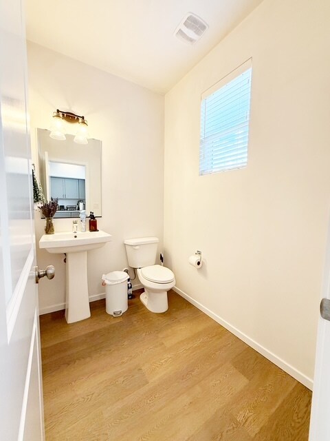 Building Photo - 1090 NW Dragonstone St