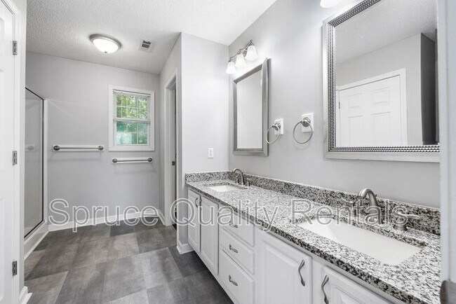 Building Photo - 2640 Farlow Gap Ln