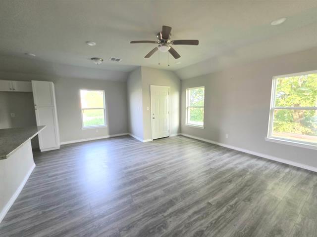 Building Photo - 1024 Springview Ln