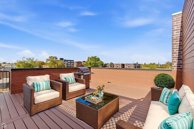 Building Photo - 2718 Budd St