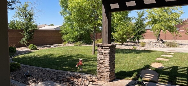 Building Photo - Spacious 3 Bedroom Home in Little Valley