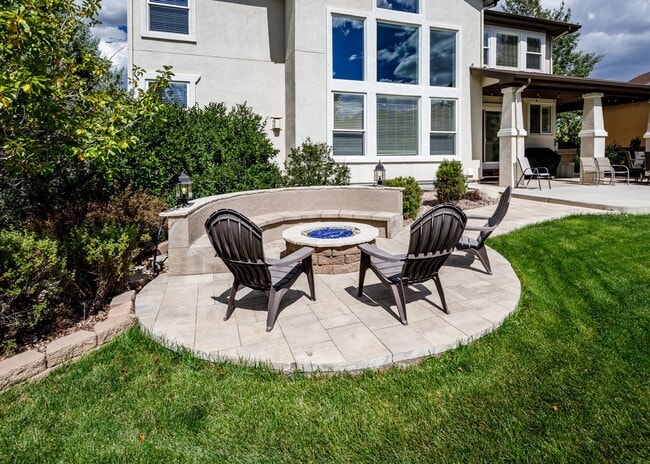 Building Photo - 3615 Oak Meadow Dr