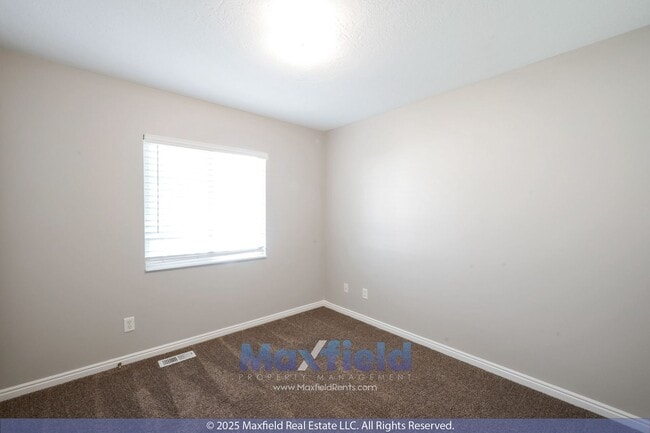 Building Photo - Harvest Hills 3 BED 2 BA 2 CAR HOME - RECE...