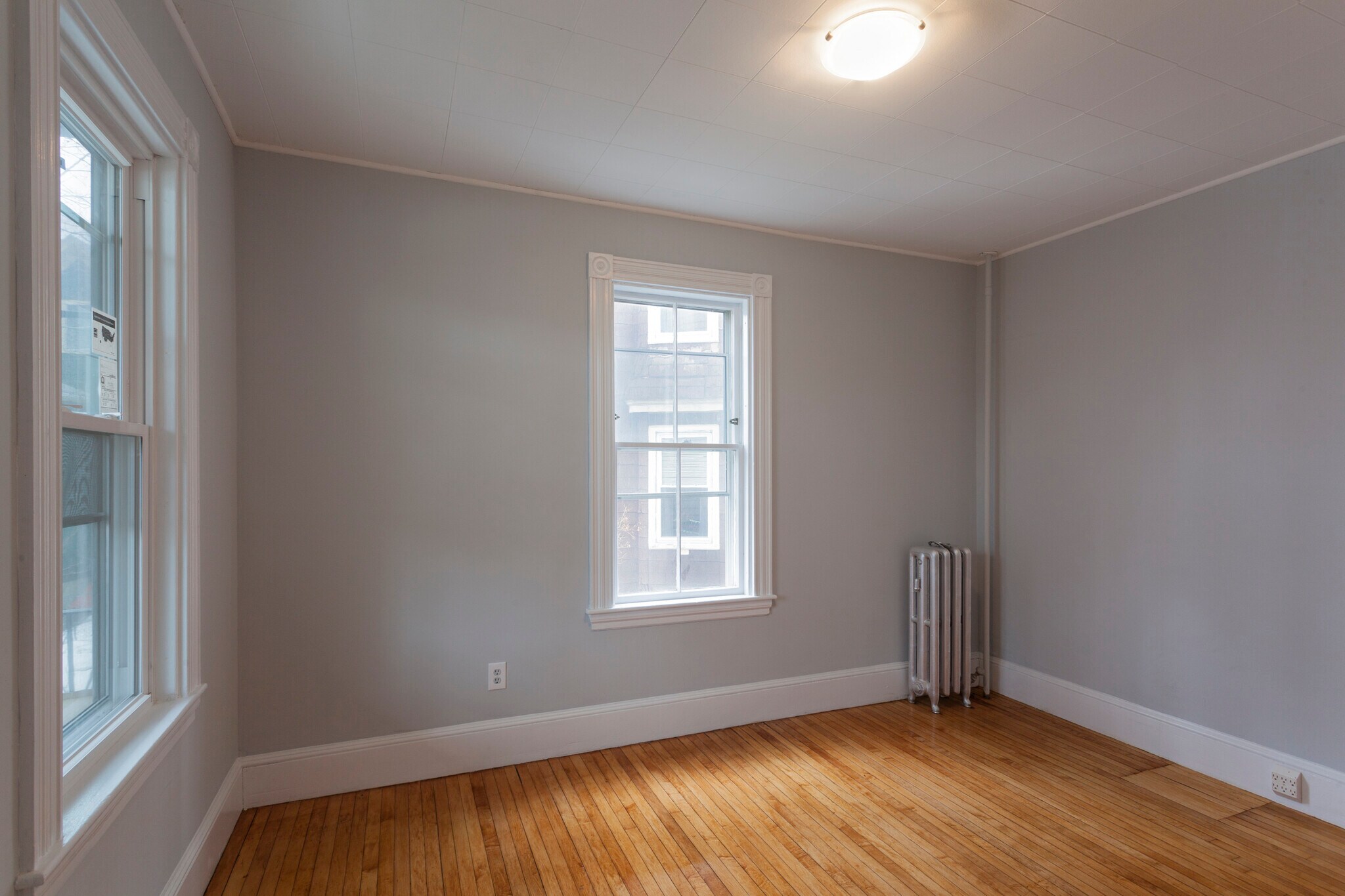 Building Photo - 38 Cherry St