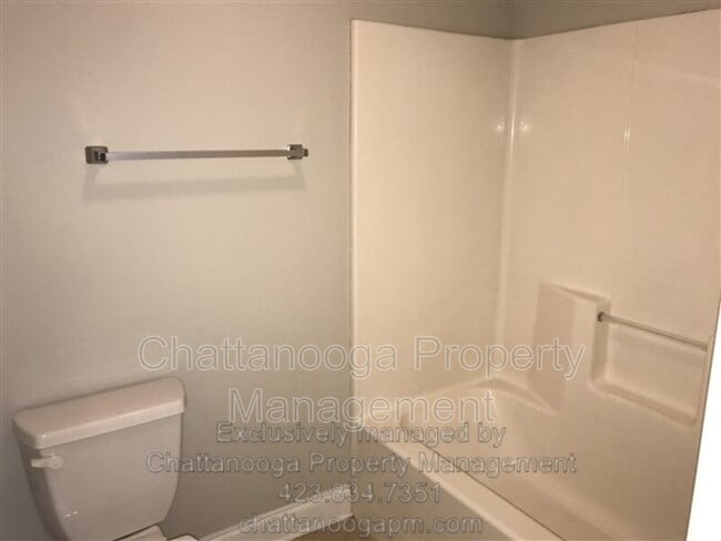 Building Photo - 2704 Stone Trace Dr