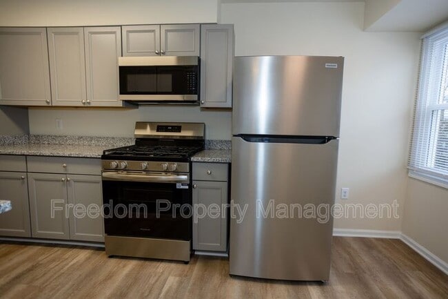 Building Photo - 8343 Irongate Way