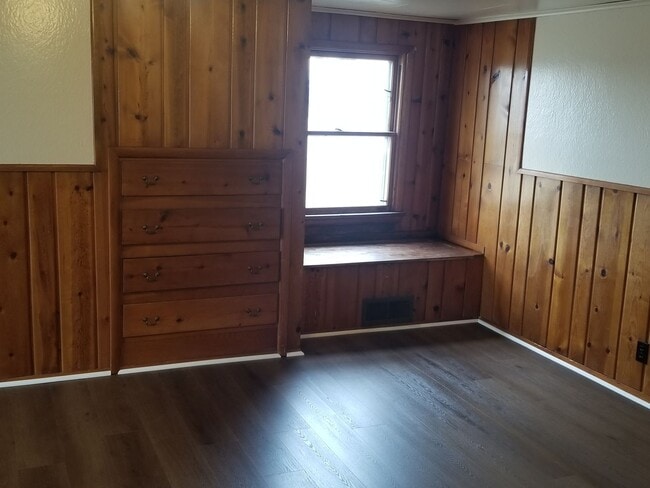 Building Photo - 2028 E South St