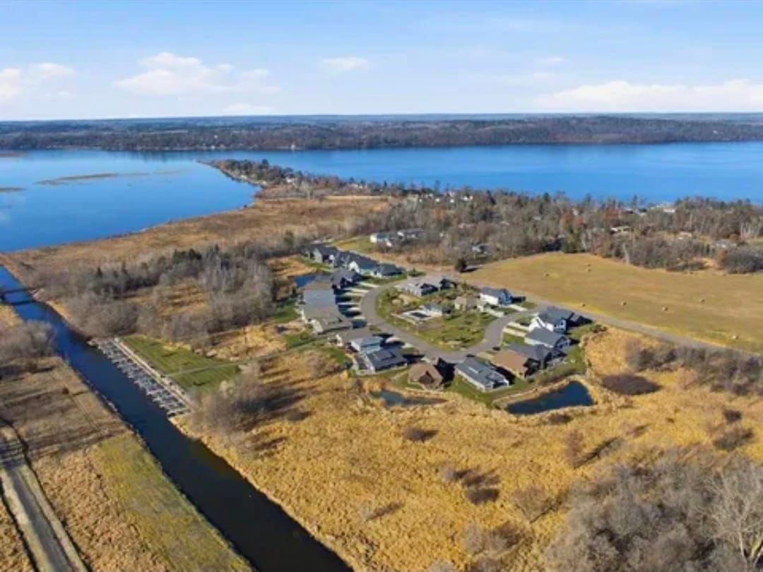 Building Photo - 10714 Gull Point Rd