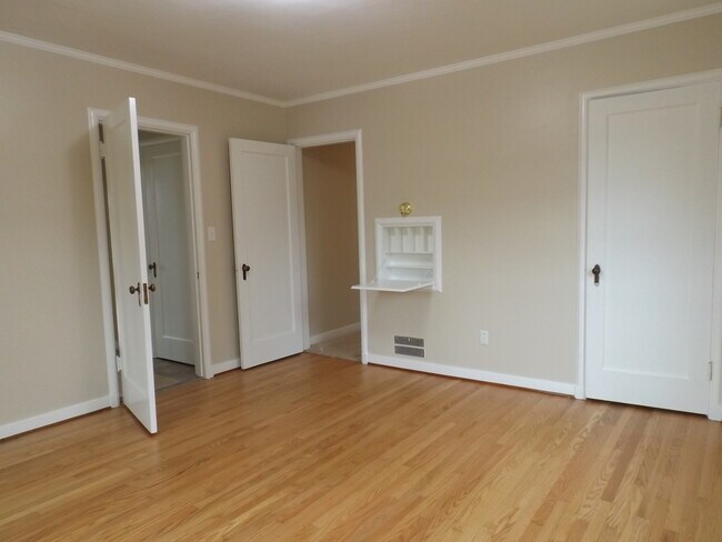 Building Photo - Beautiful Home In Prime Location Bordering Crown Hill and Whittier Heights!
