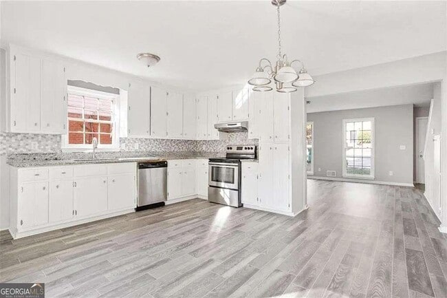 Building Photo - 5232 Ridge Forest Dr