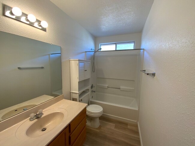 Building Photo - 4 Bedroom Single Story Home Available Near Paseo Del Norte Blvd NE & Universe Blvd NW!