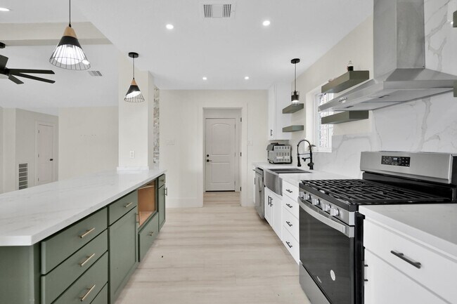 Building Photo - 6026 Willowbend Blvd