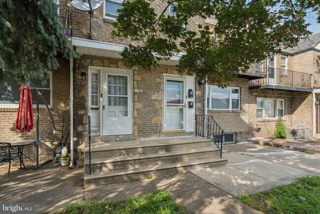 Building Photo - 7239 Haverford Ave