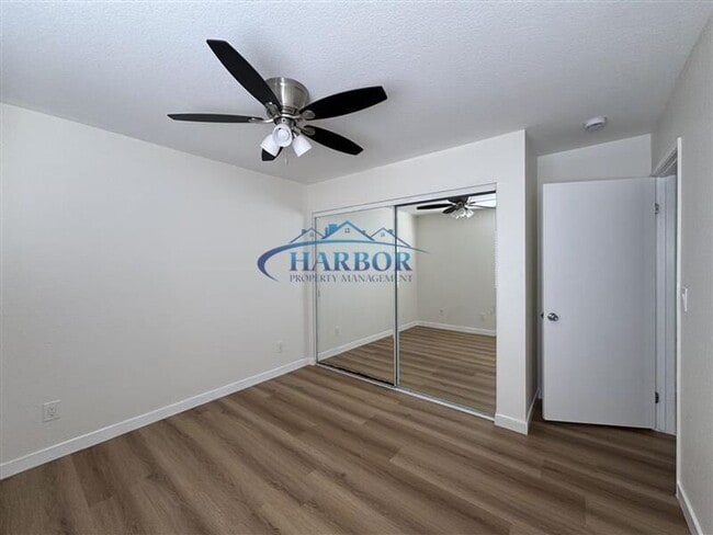 Building Photo - 961 W 1st St