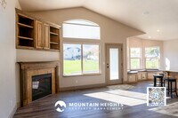 Building Photo - 4071 S Sandpiper Ln