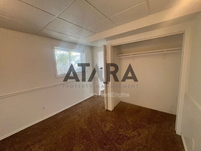 Building Photo - 9111 Parakeet Dr