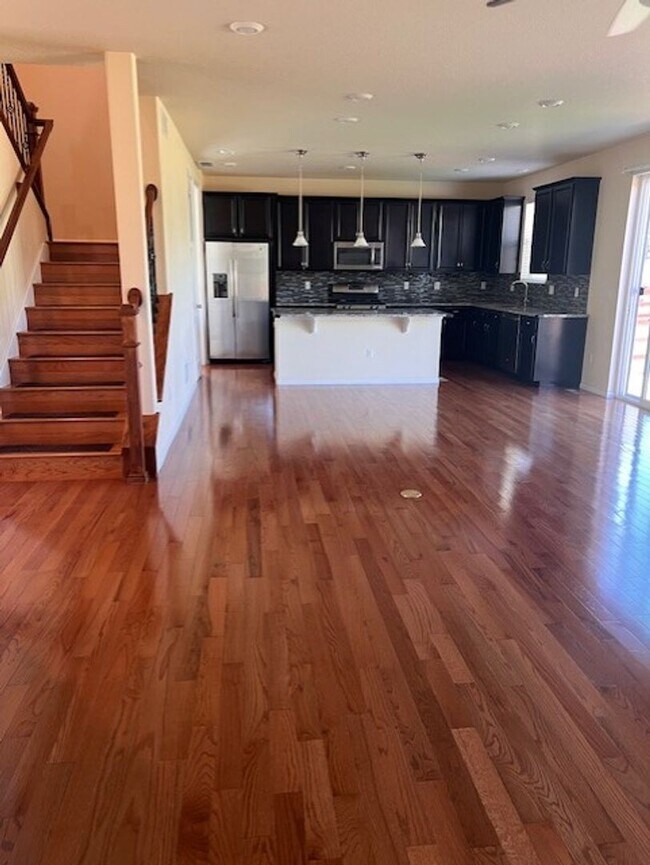 Building Photo - Beautiful Sierra Ridge 4-Bedroom, 3.5-Bath...