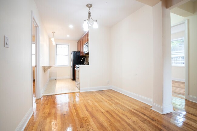 Building Photo - 667 Brooklyn Ave