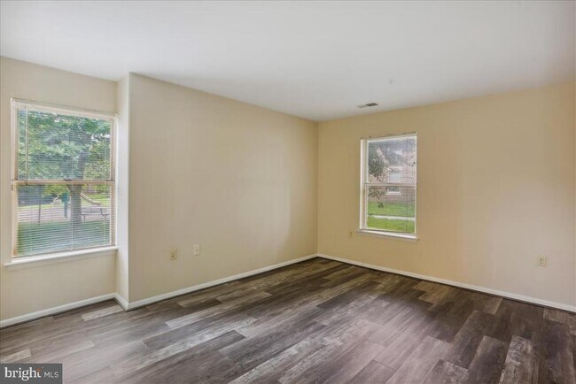 Building Photo - 18401 Guildberry Dr