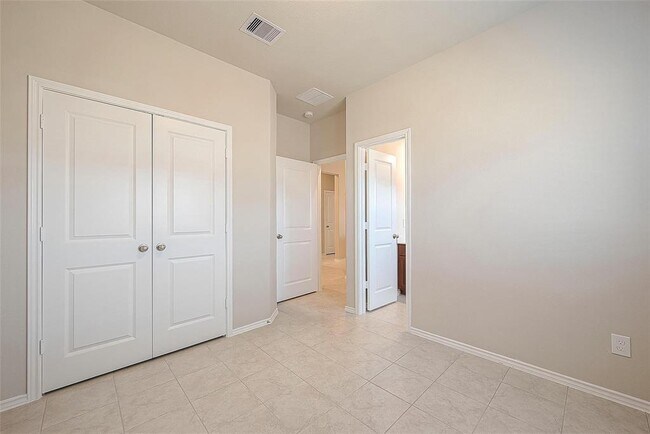 Building Photo - 10439 Shining Dawn Wy