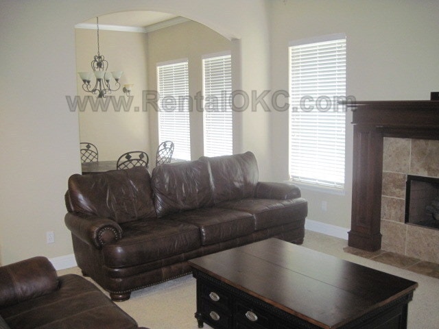 Building Photo - Beautiful Moore Home with Office