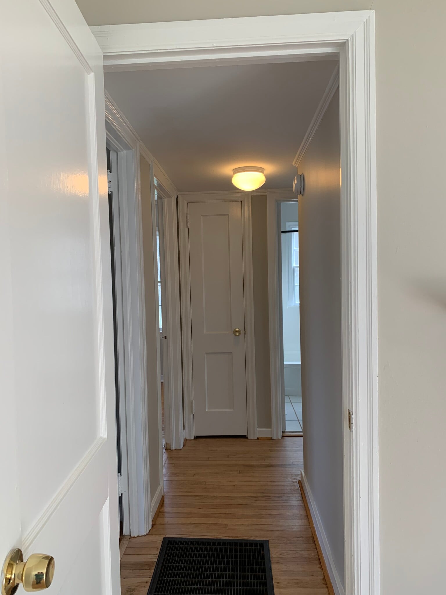 Building Photo - 111 Ellinor St