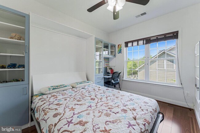 Building Photo - 22507 Bowens Wharf Pl