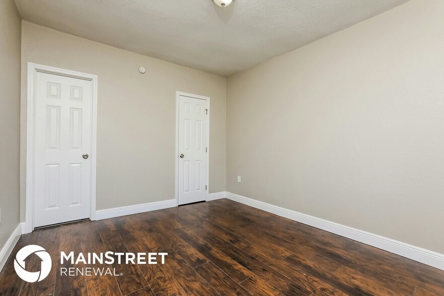 Building Photo - 1475 Daroca Dr