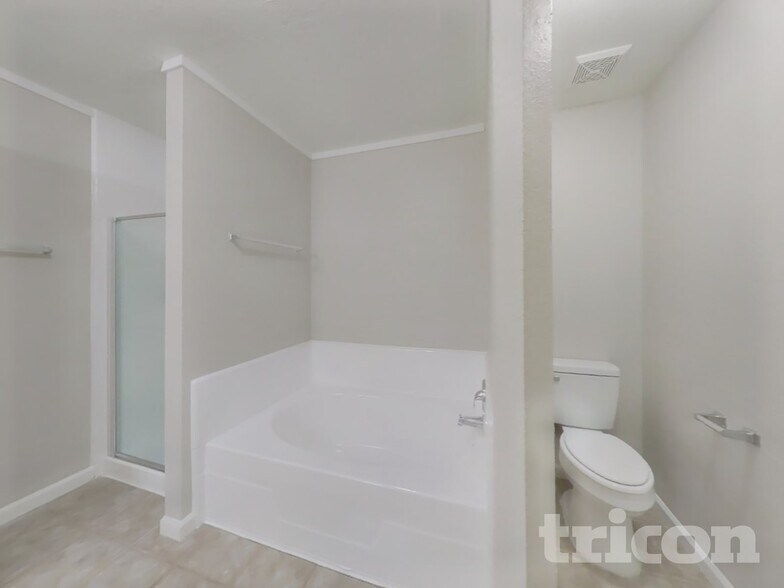 Building Photo - 21476 Palace Pines Dr