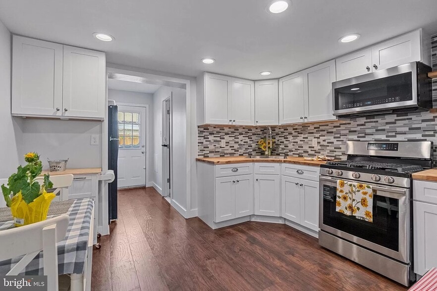 Building Photo - 2846 Almond St