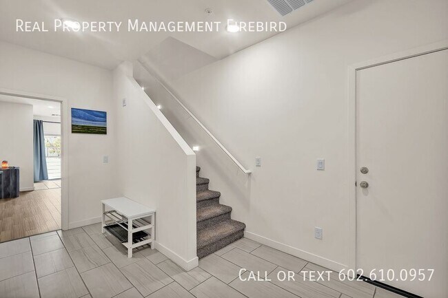 Building Photo - 2272 W Harmont Dr