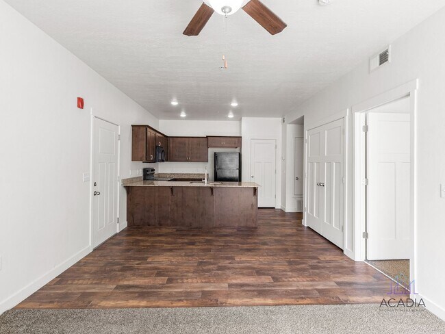 Building Photo - 533 S 850 E