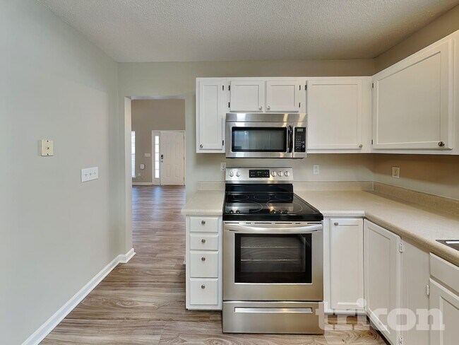 Building Photo - 524 Chisolm Way